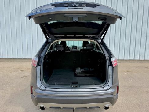 Used 2021 Ford Edge Titanium AWD/4WD image 16