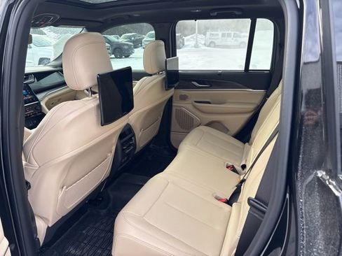 Used 2024 Jeep Grand Cherokee Limited 4xe w/ Luxury Tech Group II image 15