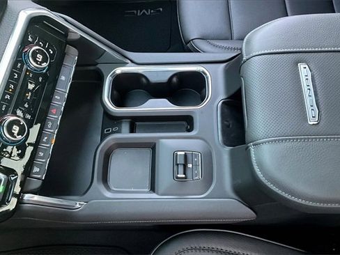 New 2026 GMC Sierra 3500 Denali w/ Denali Reserve Package image 7