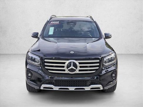 Used 2025 Mercedes-Benz GLB 250 image 2