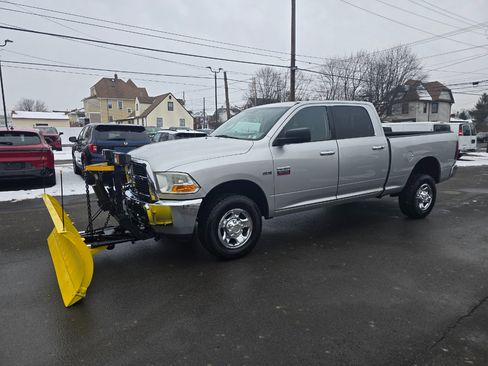 Used 2011 RAM 2500 SLT image 3