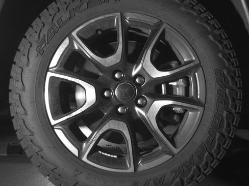 Used 2025 Jeep Compass Trailhawk AWD/4WD image 13
