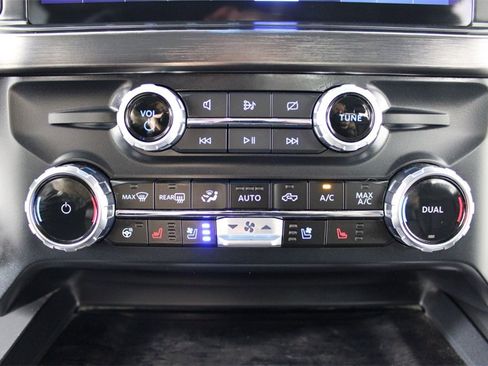 Used 2024 Ford F250 Lariat image 28