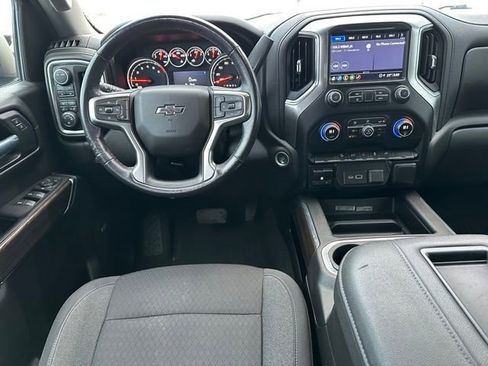 Used 2022 Chevrolet Silverado 1500 LT Trail Boss w/ Convenience Package II image 28