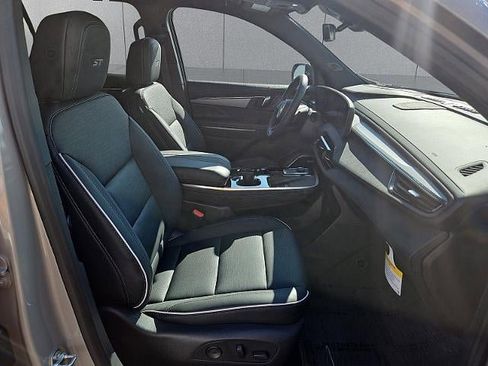 New 2026 Buick Enclave Sport Touring w/ Power Package image 18