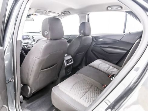 Used 2020 Chevrolet Equinox LT FWD image 29