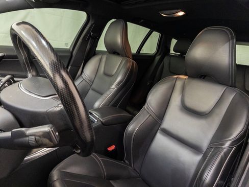 Used 2016 Volvo V60 T6 R-Design Platinum w/ Climate Package image 13