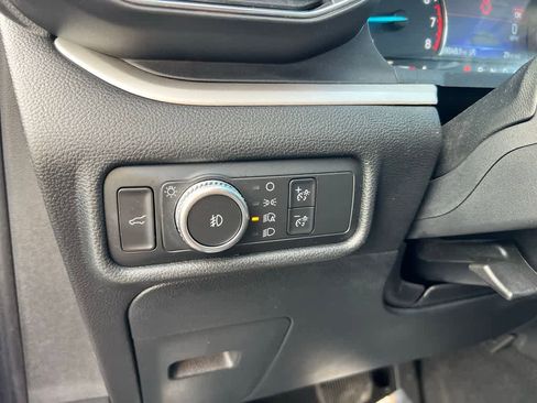 Used 2020 Ford Explorer XLT w/ Equipment Group 202A image 18