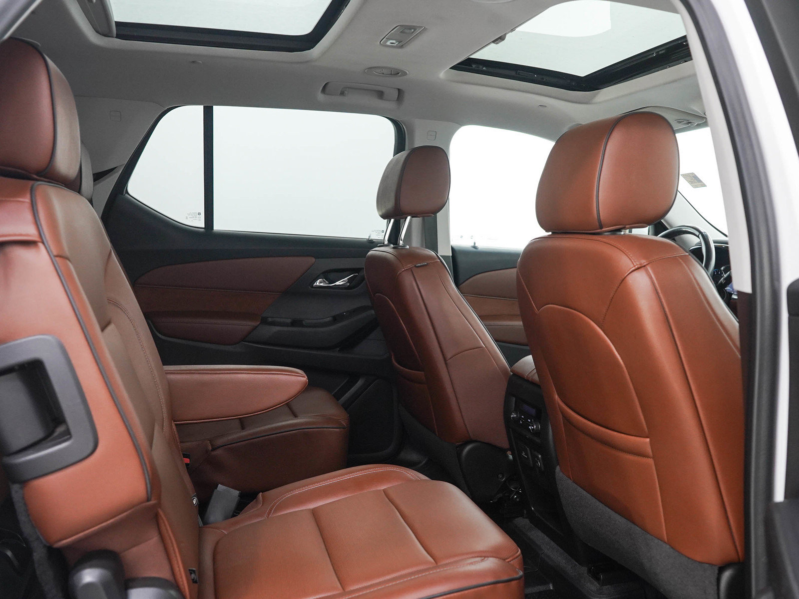 Used 2021 Chevrolet Traverse High Country AWD/4WD image 13