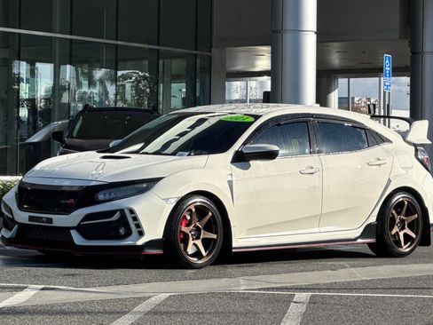 Used 2021 Honda Civic Type R image 8