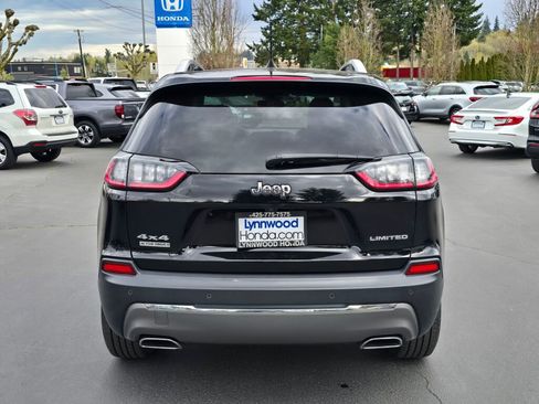 Used 2019 Jeep Cherokee Limited w/ Technology Group AWD/4WD image 14