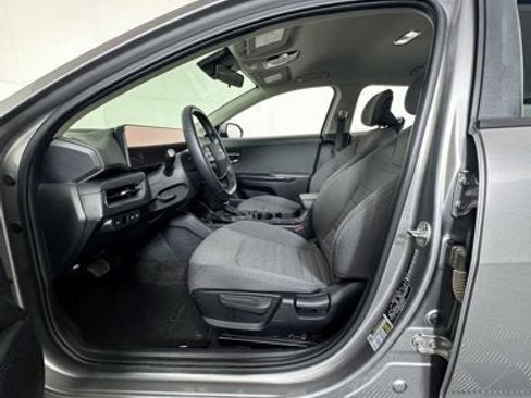 Used 2025 Kia K4 EX image 7