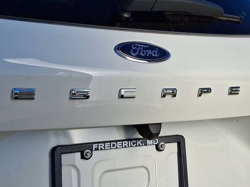 New 2024 Ford Escape ST-Line Select w/ Tech Pack #2 image 12
