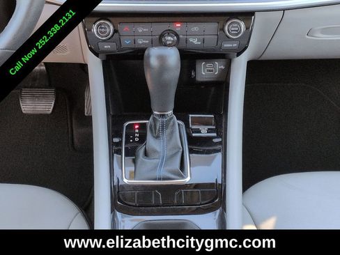 Used 2022 Jeep Compass Latitude FWD image 20