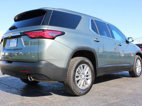 Used 2022 Chevrolet Traverse LT image 4
