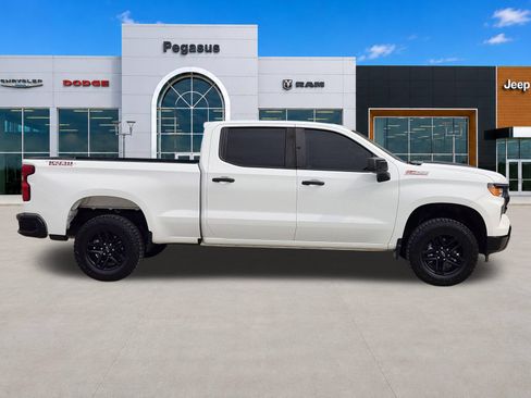 Used 2023 Chevrolet Silverado 1500 Custom Trail Boss AWD/4WD image 7