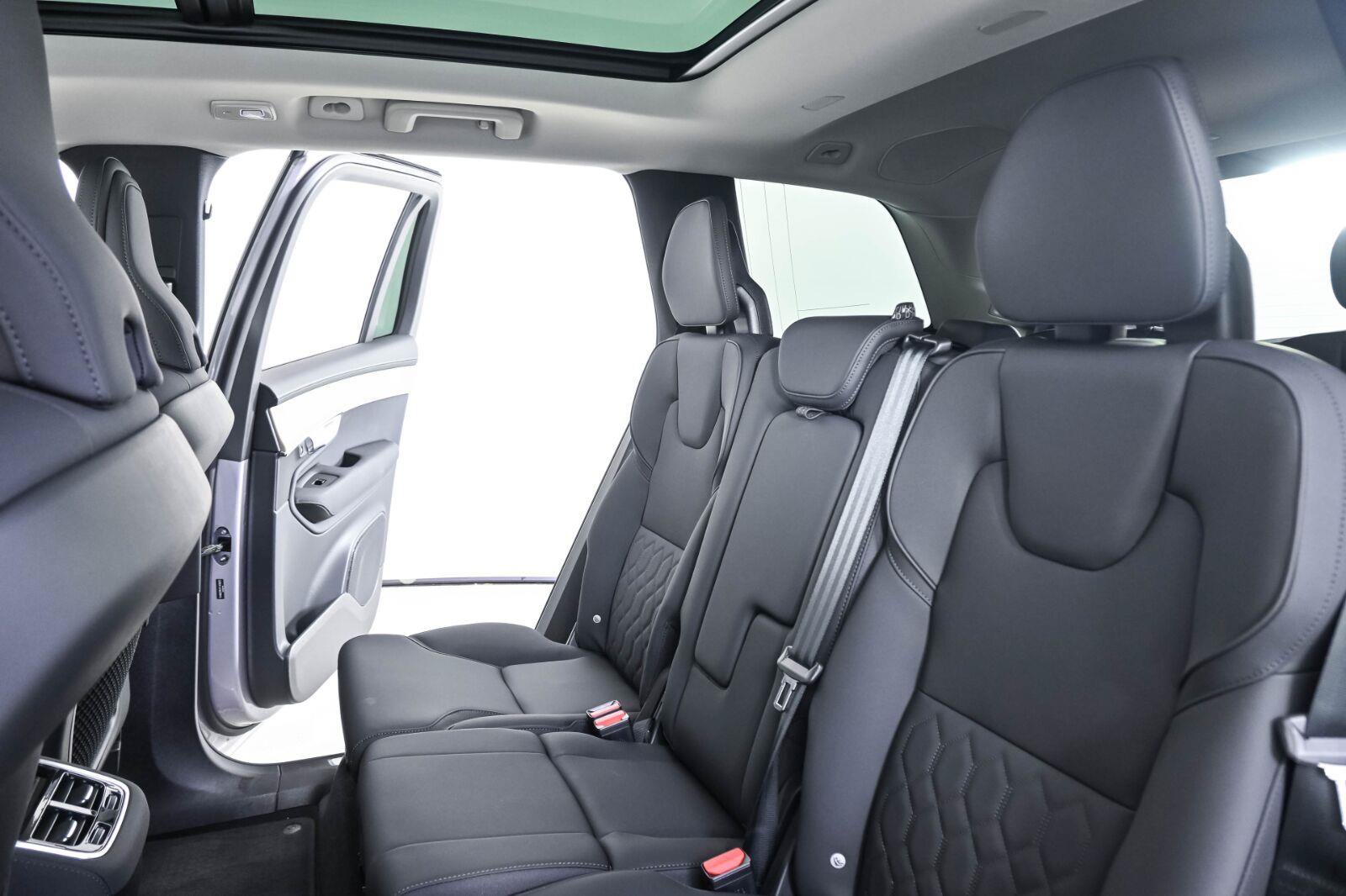 Used 2026 Volvo XC90 B6 Plus AWD/4WD image 21