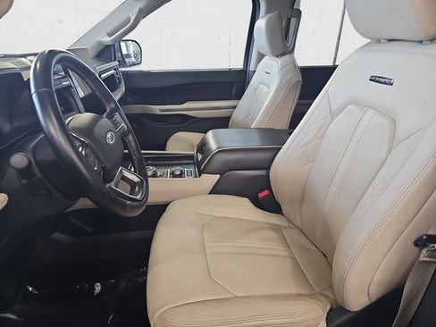 Used 2022 Ford Expedition Max Platinum image 17