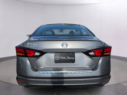 Used 2022 Nissan Altima 2.5 SV FWD image 6
