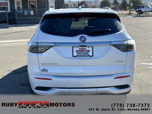 Used 2024 Buick Enclave Avenir image 6