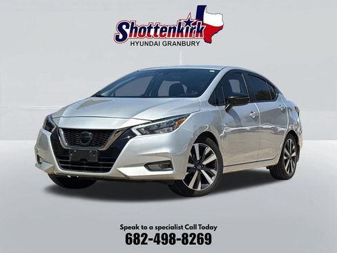 Used 2021 Nissan Versa SR FWD image 1
