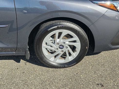 Certified 2025 Subaru Impreza 2.0i image 8