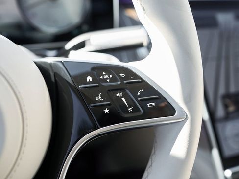 Used 2025 Mercedes-Benz Maybach S 680 4MATIC image 70