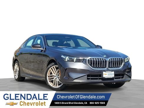 Used 2024 BMW 530i RWD image 1