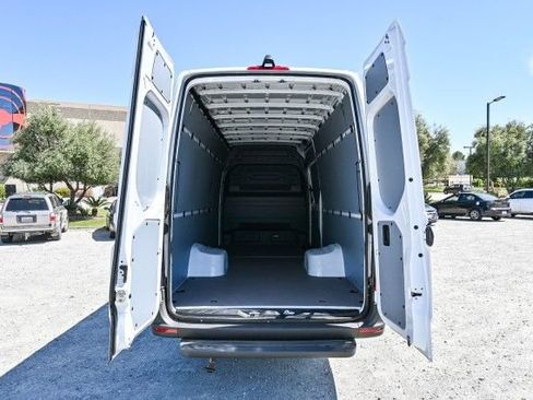 New 2025 Mercedes-Benz Sprinter 3500 image 18