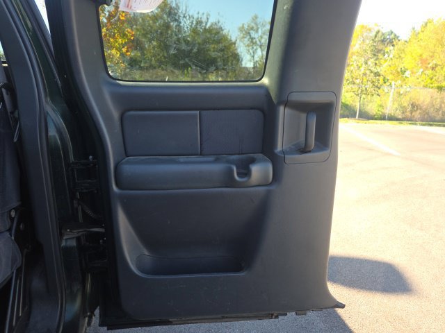 Used 2001 Chevrolet Silverado 1500 LS w/ Off-Road Chassis Pkg AWD/4WD image 14
