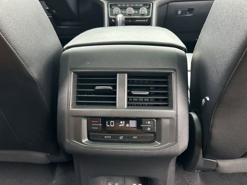 Used 2022 Volkswagen Atlas SE AWD/4WD image 22
