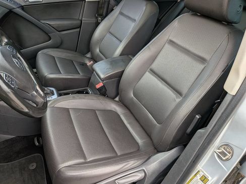Used 2015 Volkswagen Tiguan SEL FWD image 30