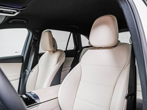 Certified 2026 Mercedes-Benz GLC 300 image 12