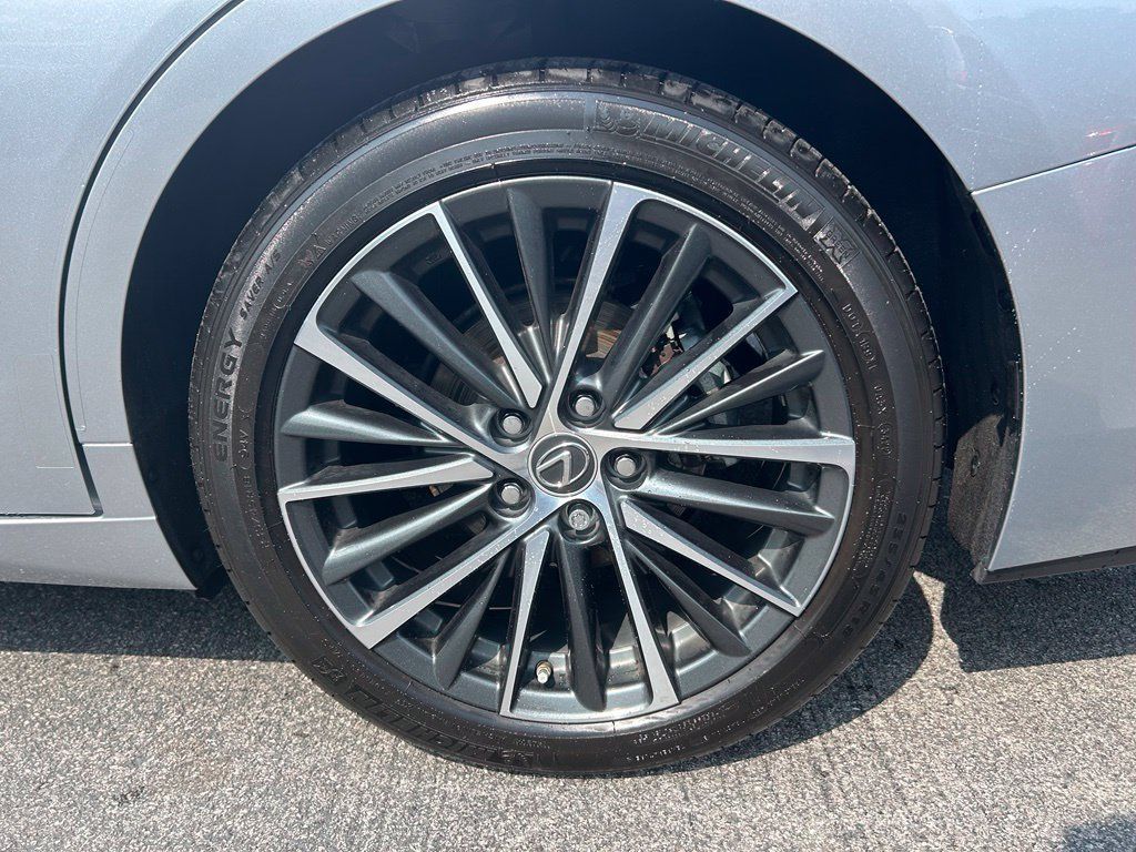 Used 2024 Lexus ES 350 w/ Premium Package FWD image 25
