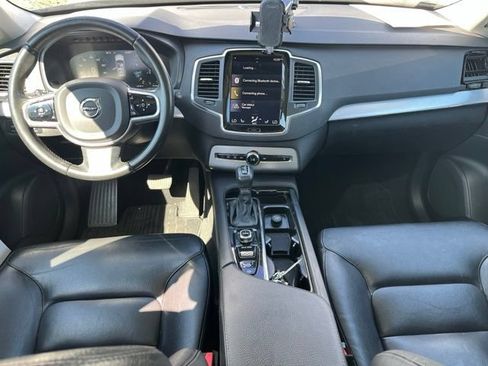 Used 2017 Volvo XC90 T6 Momentum w/ Vision Package AWD/4WD image 6