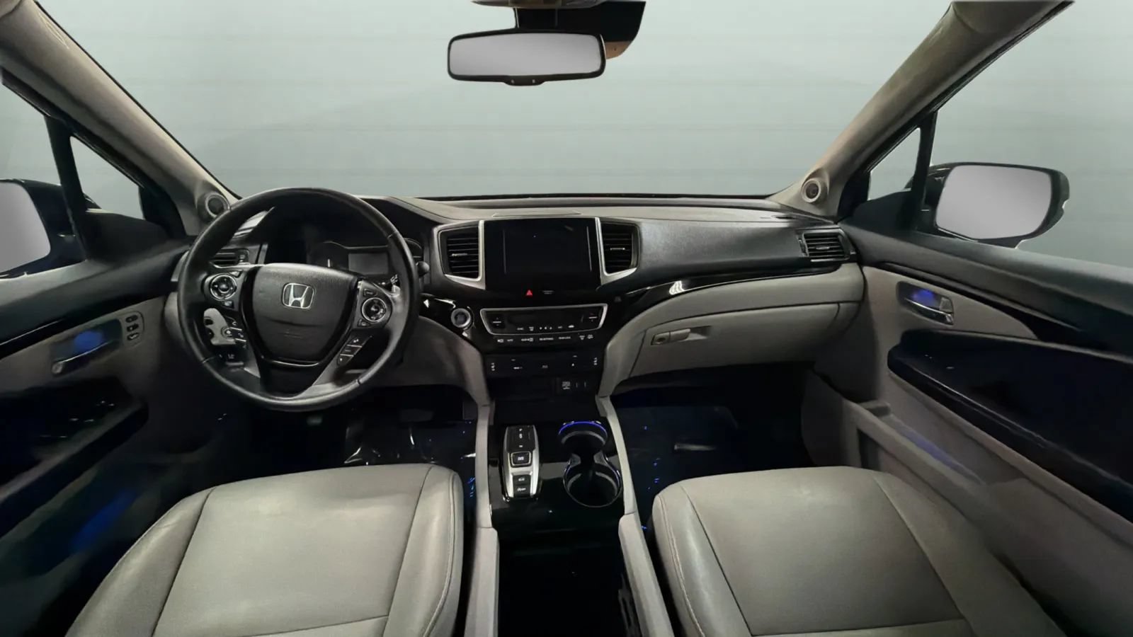 Used 2018 Honda Pilot Touring image 9