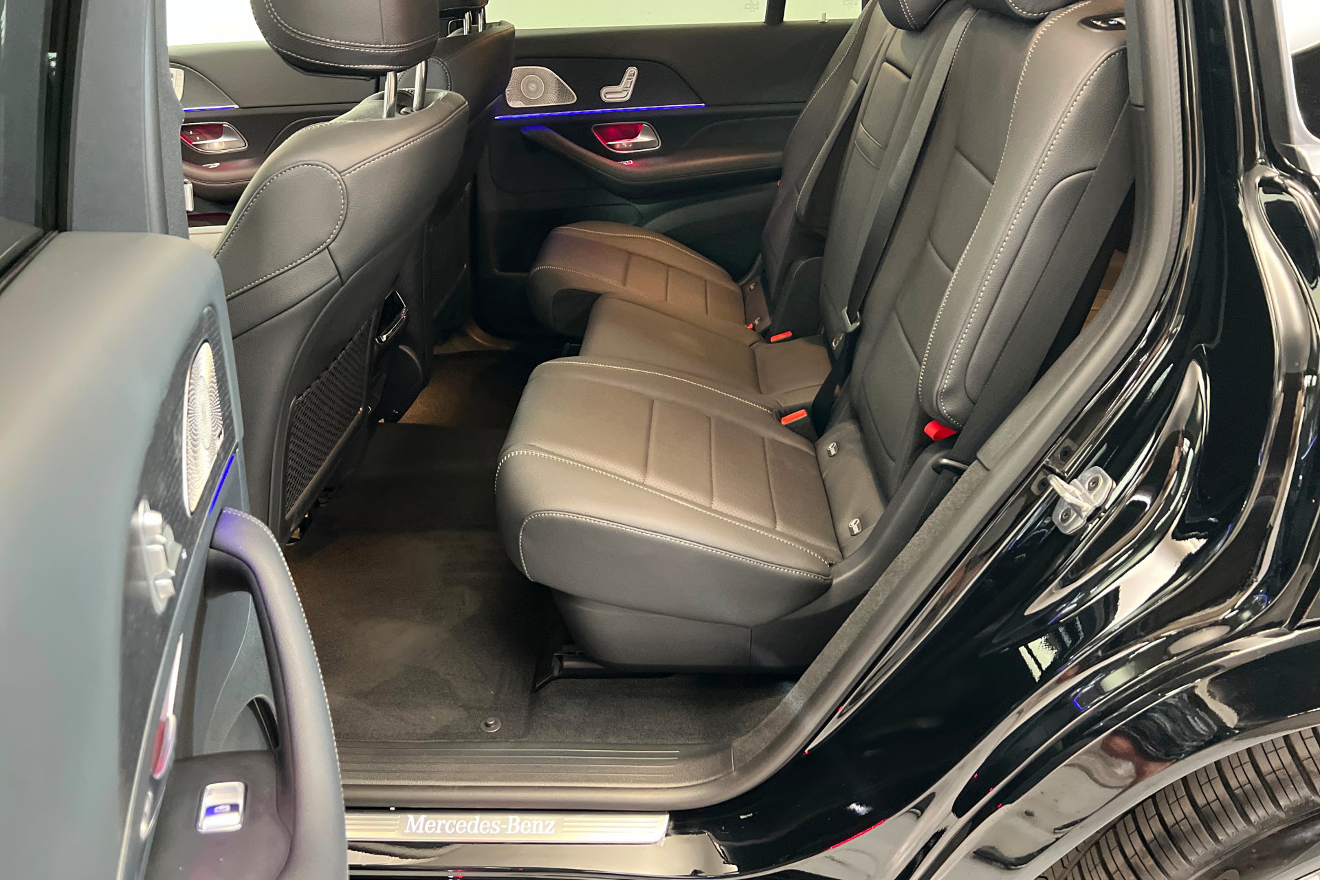 New 2027 Mercedes-Benz GLS 450 4MATIC image 21