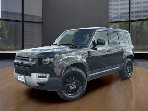 Used 2025 Land Rover Defender 110 S image 9