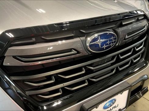 Used 2022 Subaru Forester Limited image 30