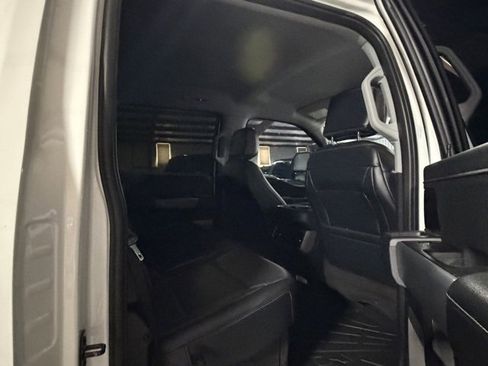 Used 2024 Ford F250 Lariat image 12
