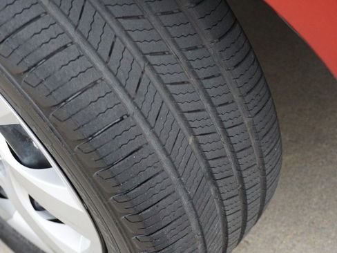 Used 2016 Toyota Corolla S image 12