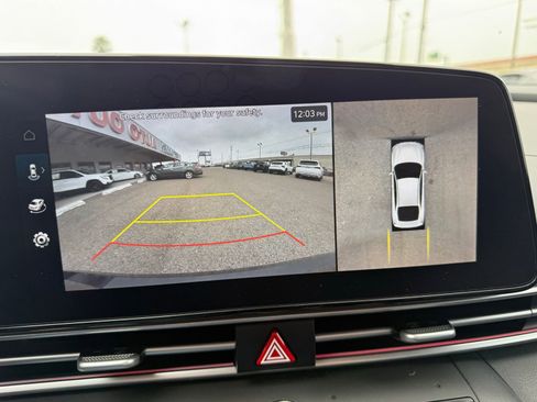 Used 2024 Hyundai Elantra SEL FWD image 6