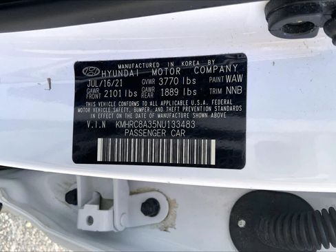 Used 2022 Hyundai Venue SEL image 33