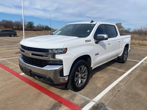 Used 2022 Chevrolet Silverado 1500 LT image 1