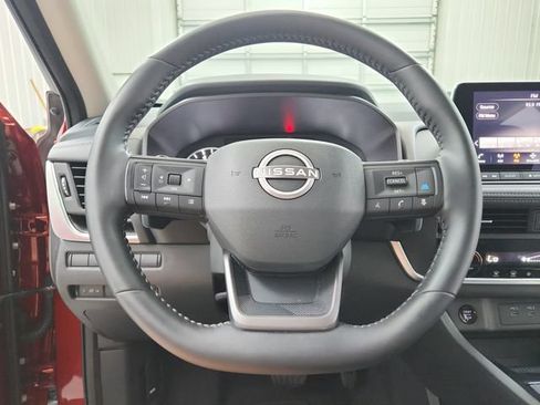 Used 2026 Nissan Rogue SV FWD image 24