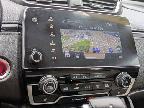 Used 2018 Honda CR-V Touring image 28