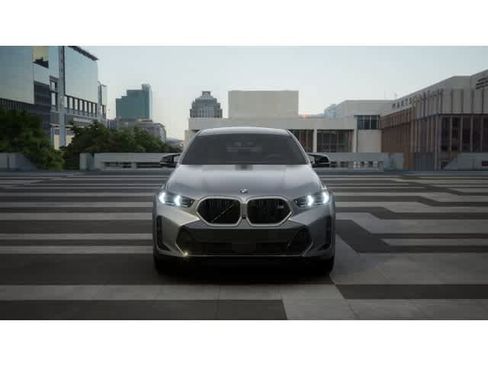 New 2026 BMW X6 M60i image 3