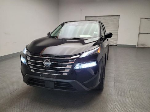 Used 2024 Nissan Rogue SV image 15