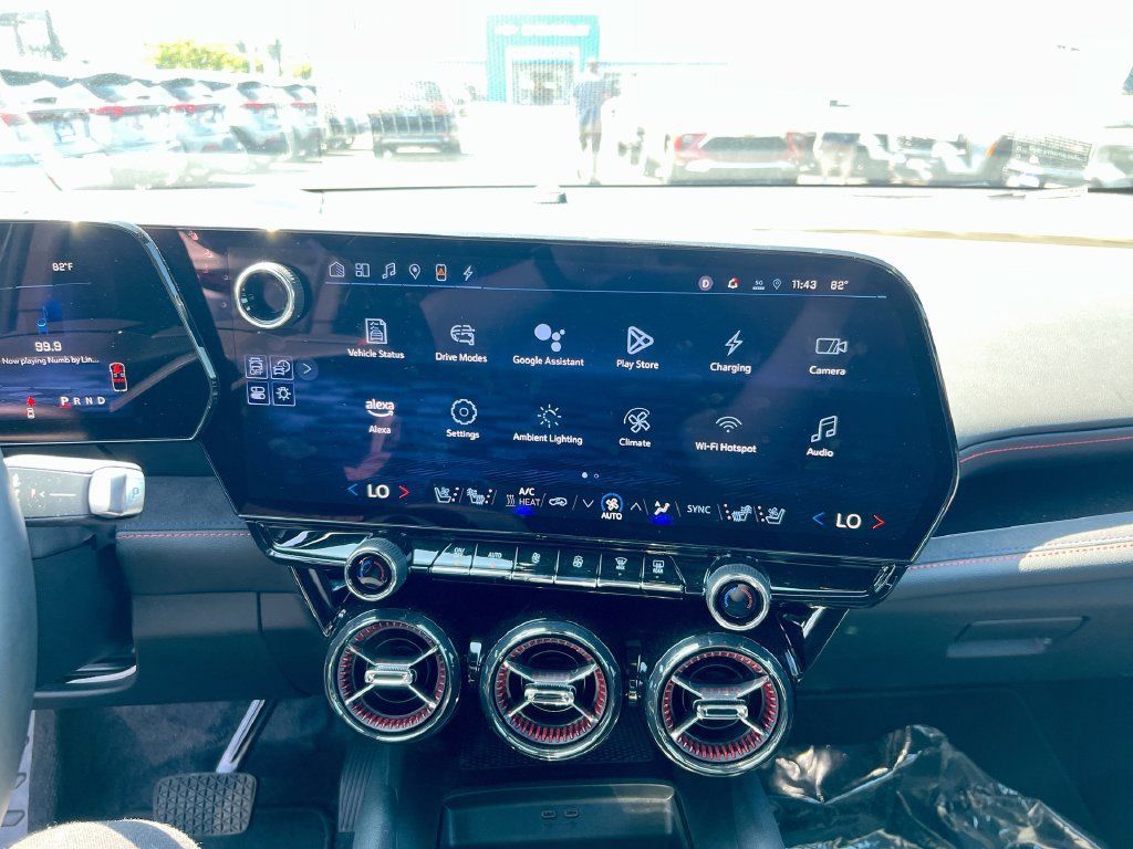 Used 2024 Chevrolet Blazer EV RS AWD/4WD image 13