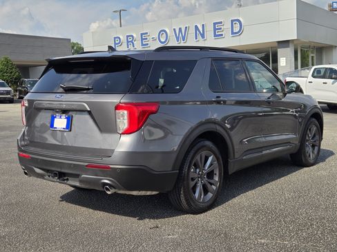Certified 2024 Ford Explorer XLT w/ Equipment Group 202A RWD image 7